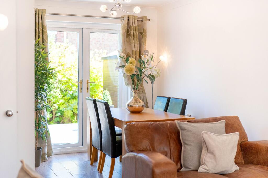 House in Livingston Village, West Lothian - View 3