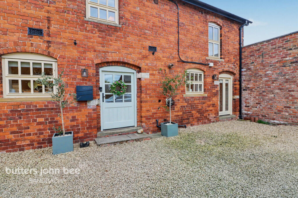 Moss End, Sandbach photo 2