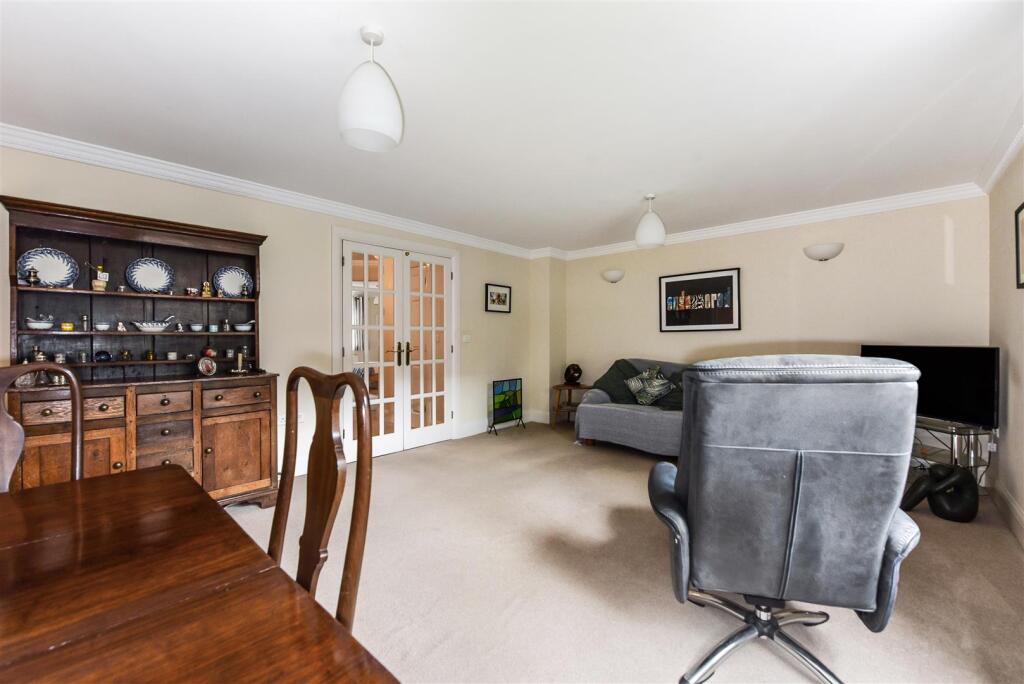 Apartment in Chichester - View 4