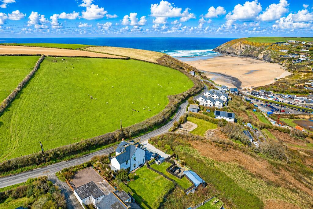 Main image of property: The Lookout, Mawgan Porth, TR8