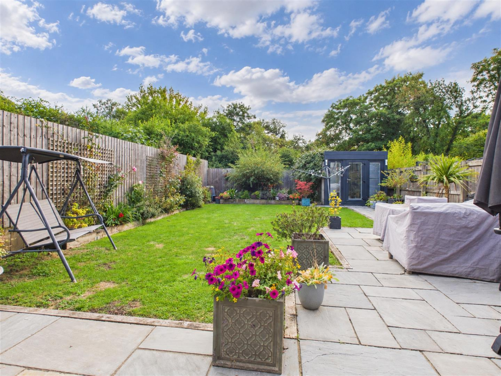 House in Worcester, Worcestershire - View 3