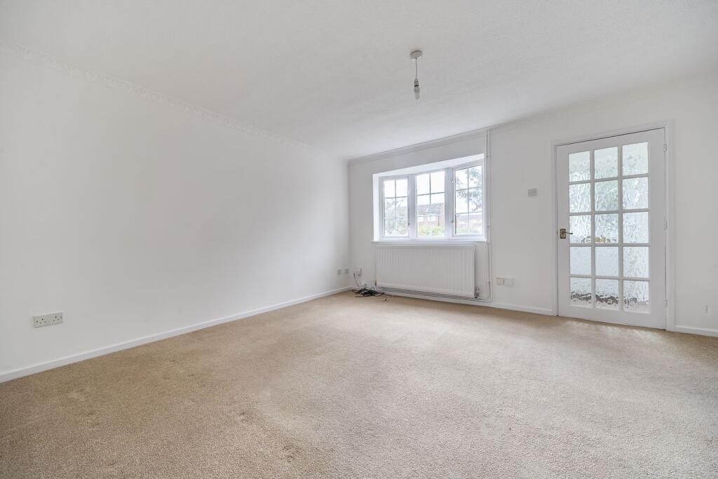 House in Flitwick, Central Bedfordshire - View 3