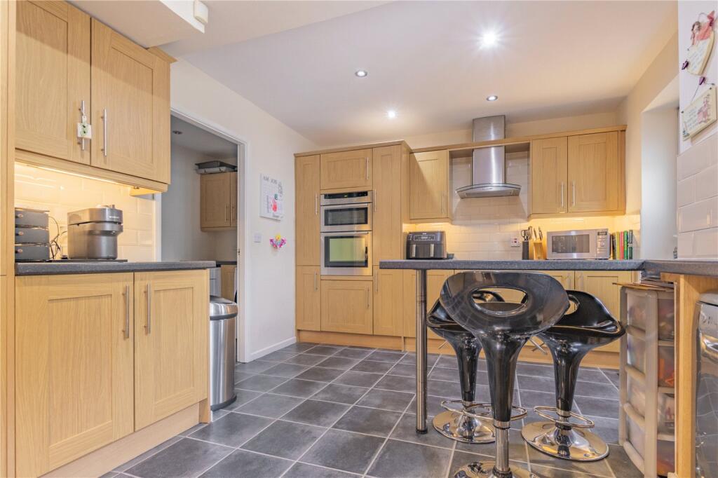 Turf Lane, Royton, Oldham, Greater Manchester, OL2 photo 3