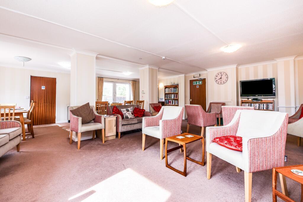 Apartment in Hove, Brighton and Hove - View 5