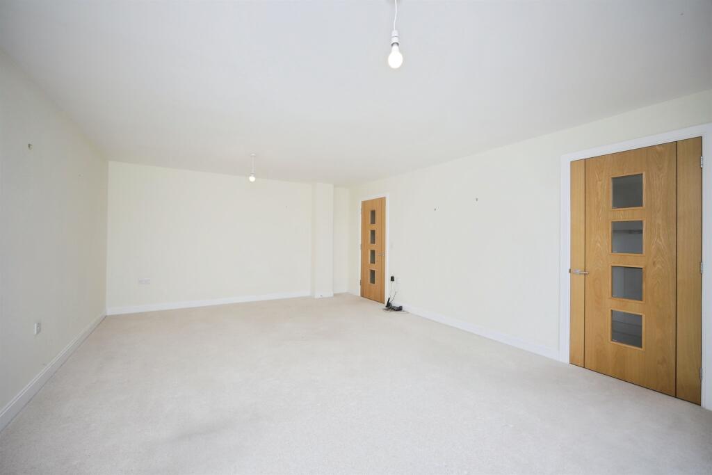 Apartment in Taunton - More