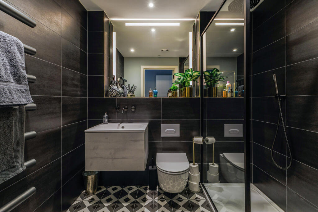 Additional image 20 of East Overcliff Drive, Eastcliff, Bournemouth, Dorset, BH1