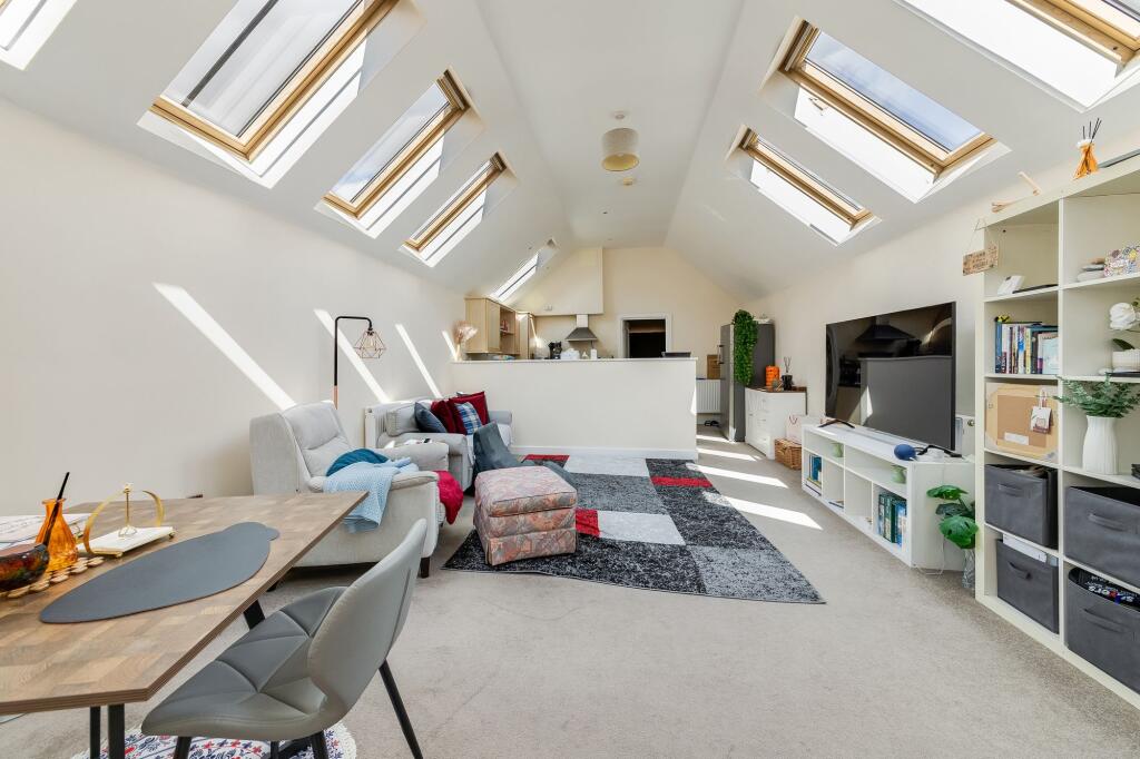 Main image of property: Quakers Court, Abingdon, OX14