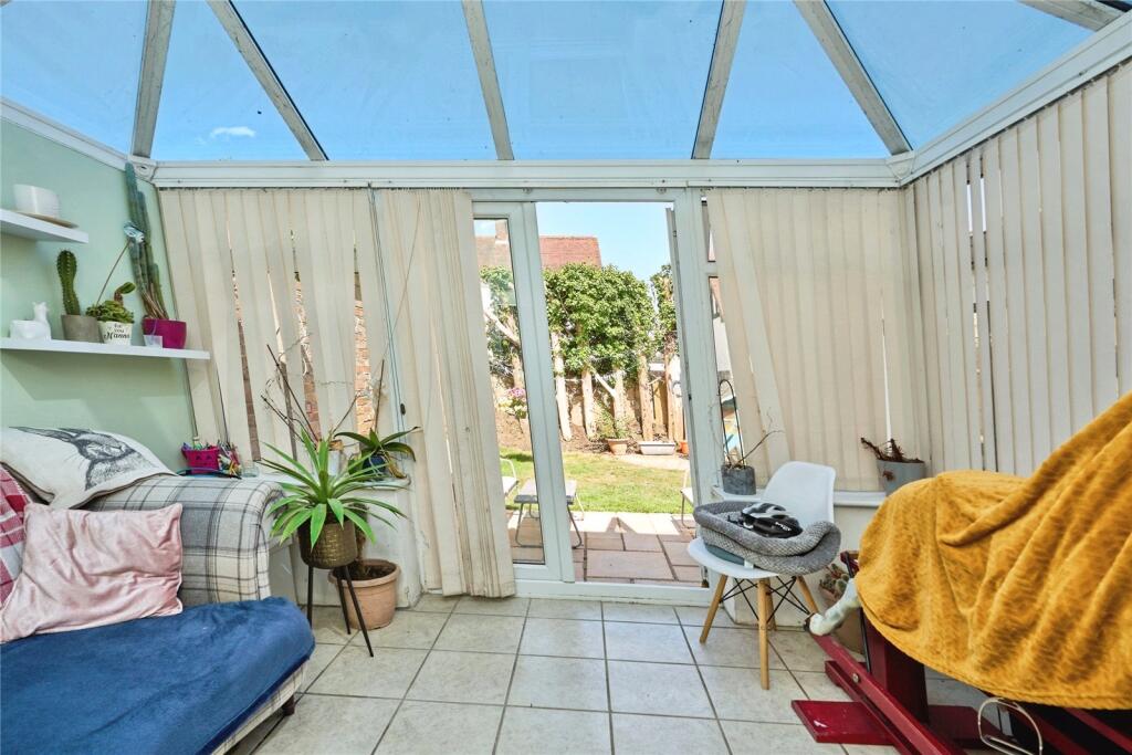 House in Portsmouth, Newport - View 4