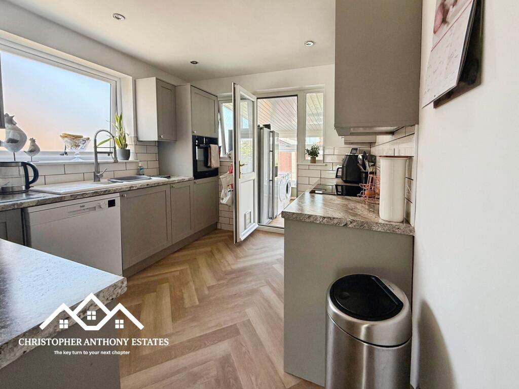 Nansen Road, Holland-On-Sea, CO15 - More