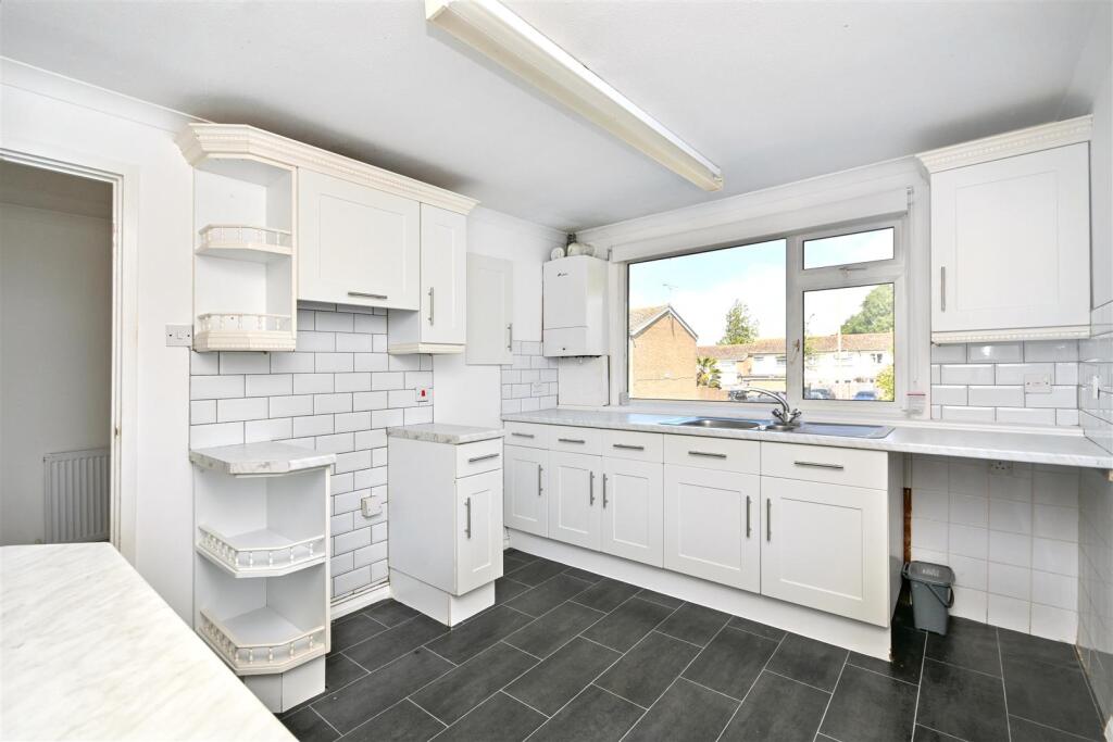 House in Eastbourne, East Sussex - View 3