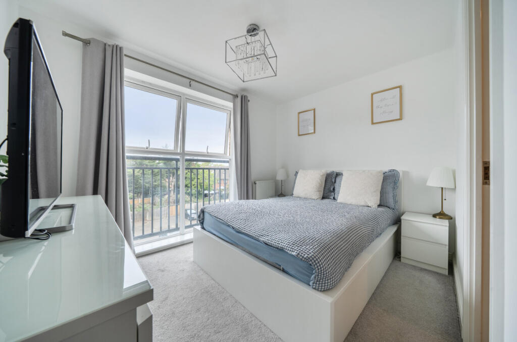 Apartment in Dartford - More