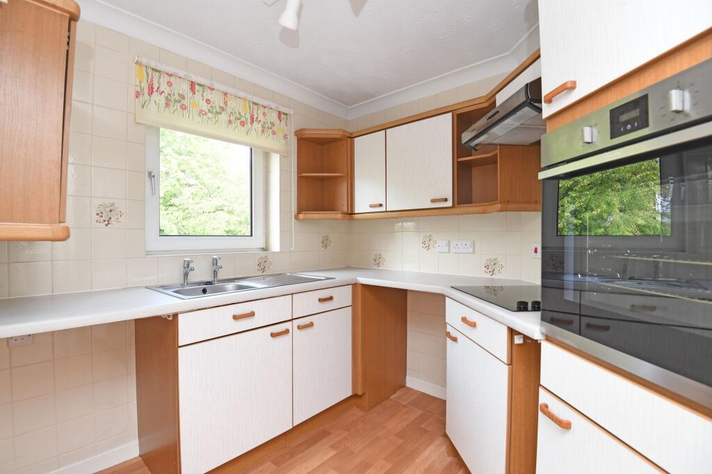 East Parade, Arthington Court, HG1 photo 3