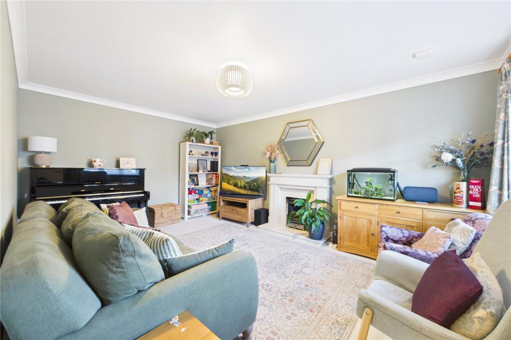 House in Spencers Wood, Ryeish Green, Shinfield - View 3