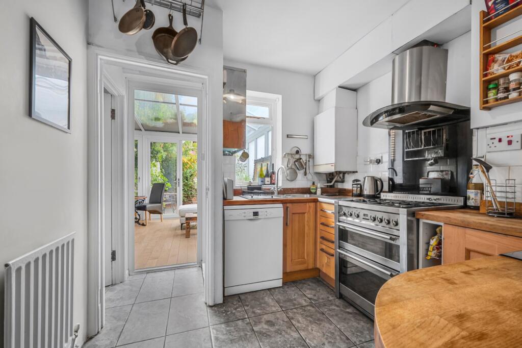 House in London - View 5