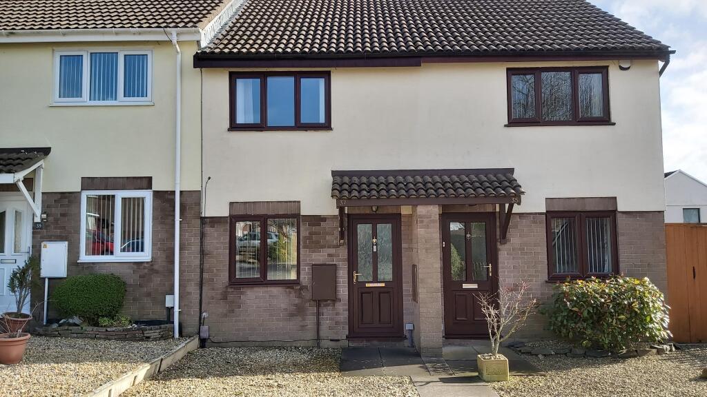 Main image of property: Heol Gwenallt