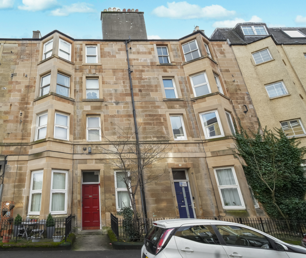 Main image of property: 41/8 Caledonian Crescent, Edinburgh, EH11 2AQ