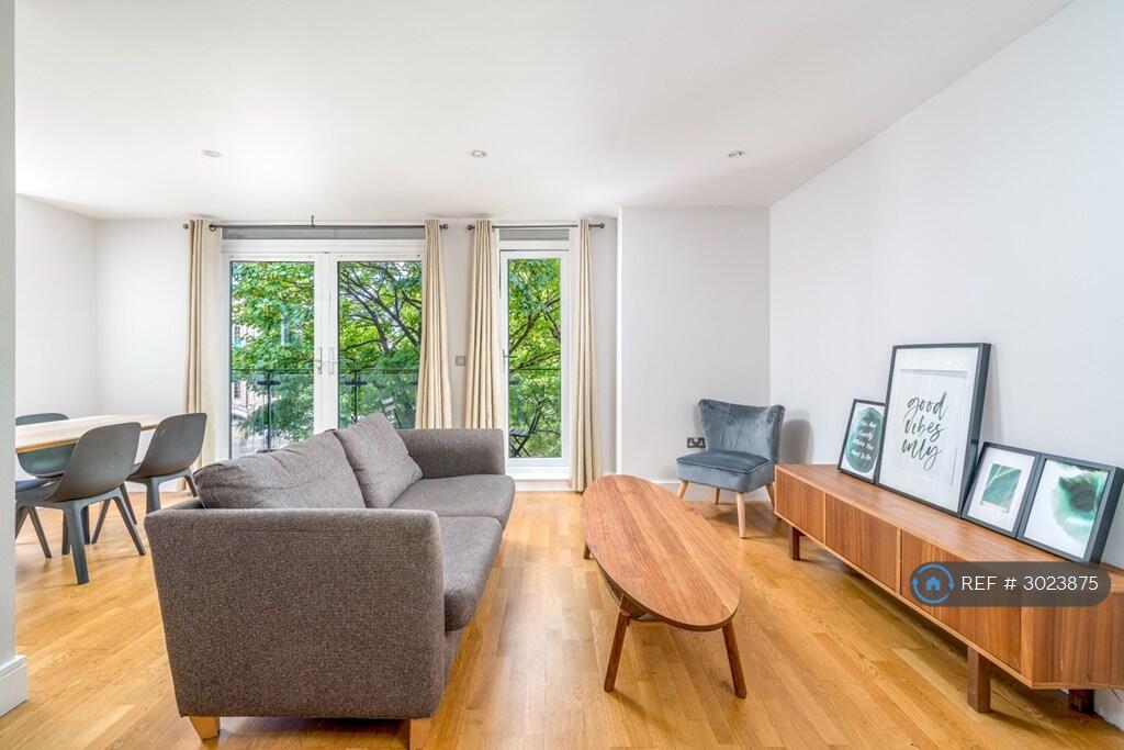 Main image of property: Park Heights Court, London, E14