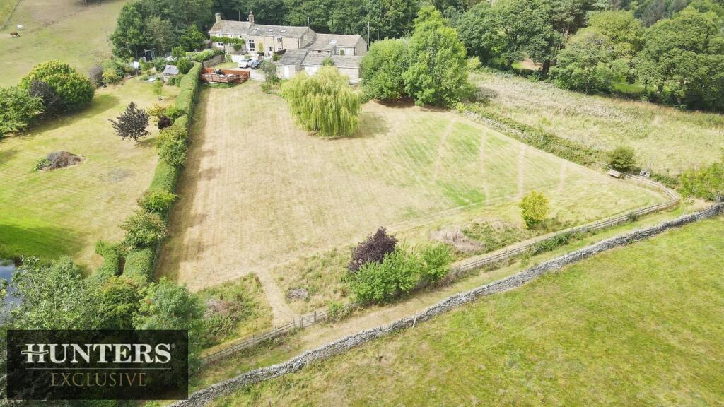 Main image of property: Dye Royd Barn, Headley Lane Thornton, Bradford, West Yorkshire, BD13 3LX