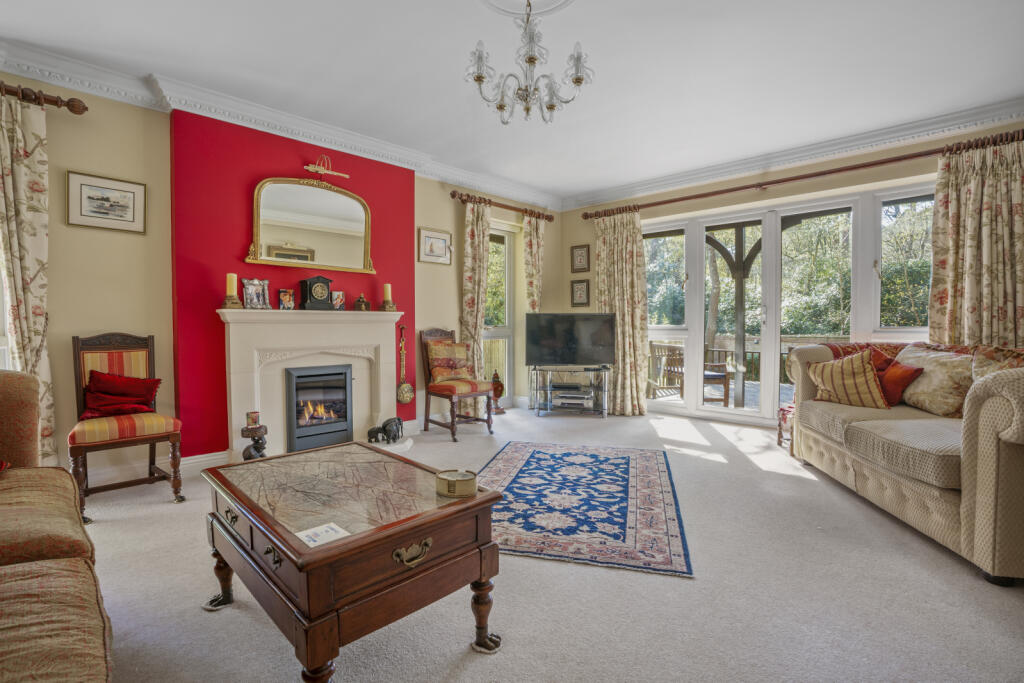 Lakeside Road, Branksome Park, Poole, Dorset, BH13 photo 4
