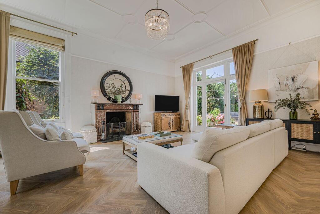 House in London - View 2