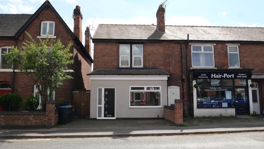 5-bed semi-detached on 23 Winnington Lane, Northwich, Cheshire, CW8 4DE, £190,000