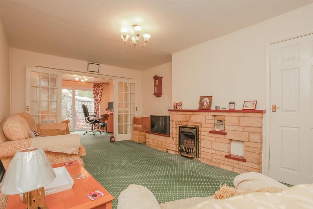 Rookery Close, Bodicote, Banbury photo 2