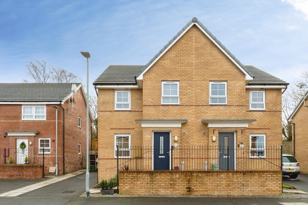 Main image of property: Hooper Way, Neath, SA11