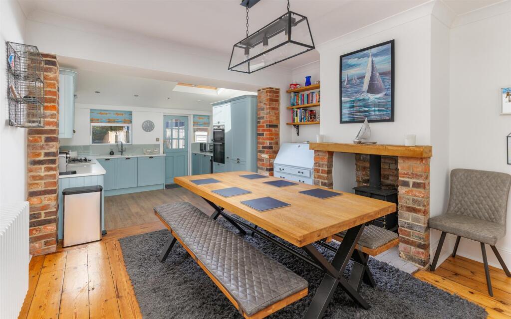 House in Cowes, Isle of Wight - View 3
