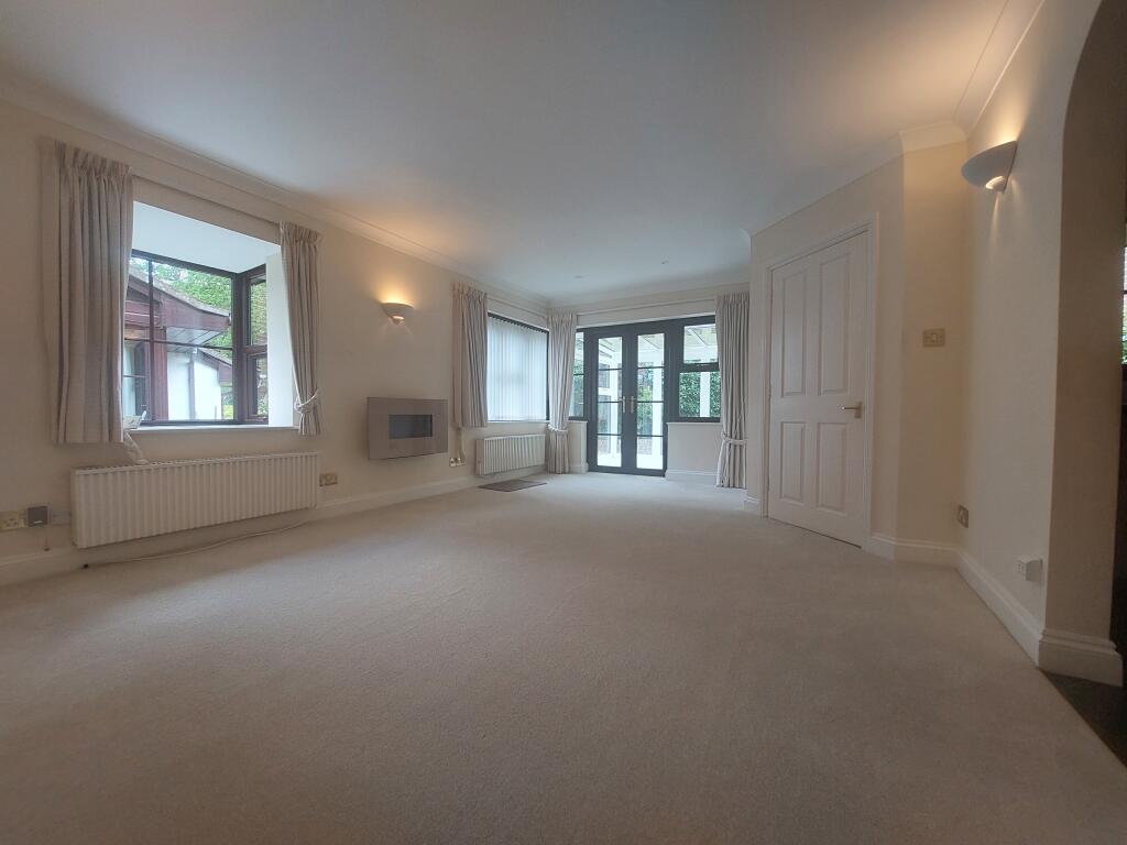 House in Lymington - View 4
