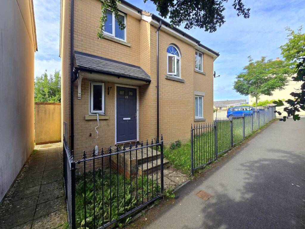 3-bed detached on 43, Biddiblack Way, £250,000