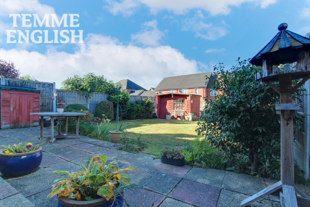 House in Basildon, Wickford - View 4