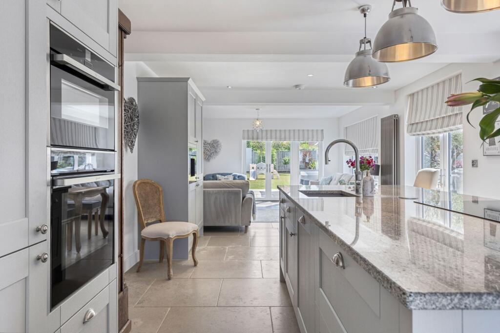 Beautifully Renovated Coastal Home in Hunstanton photo 4