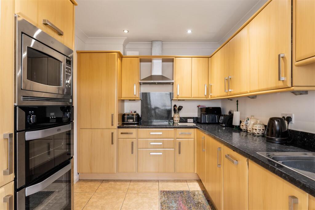 Cuckfield Road, Hurstpierpoint photo 4