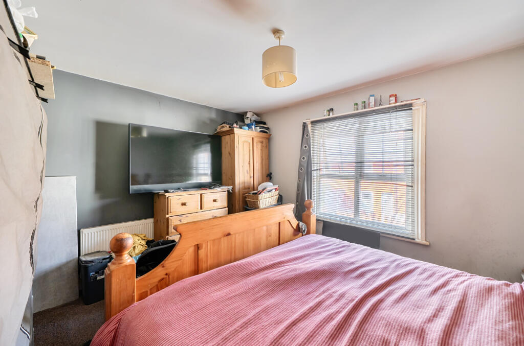 Swansea Road, Reading, Berkshire photo 4