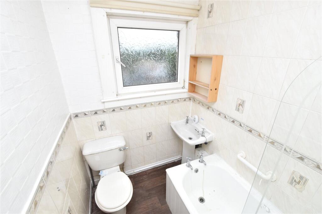 Apartment in Motherwell - More