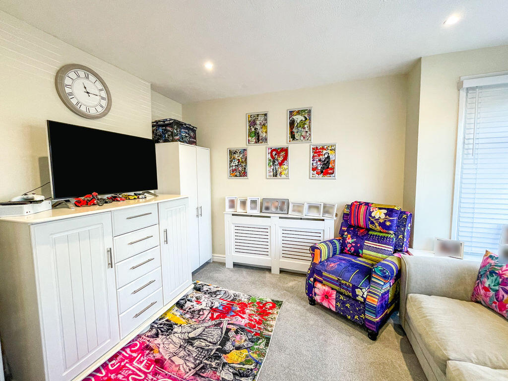 Upper Northam Road, Hedge End, SO30 photo 5