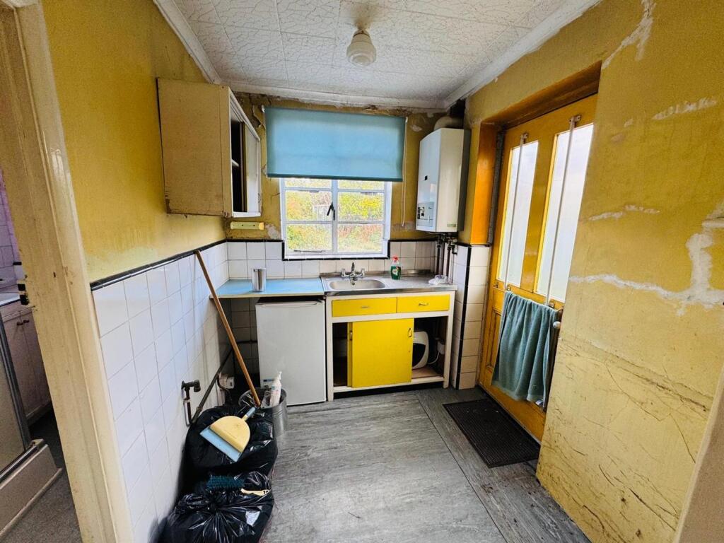 Kingston Avenue, Feltham photo 5