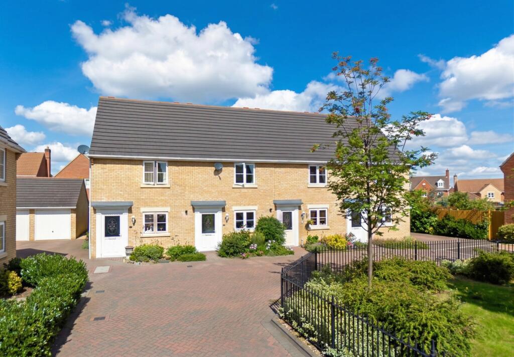 Main image of property: Maple Way, Dunmow, Essex, CM6