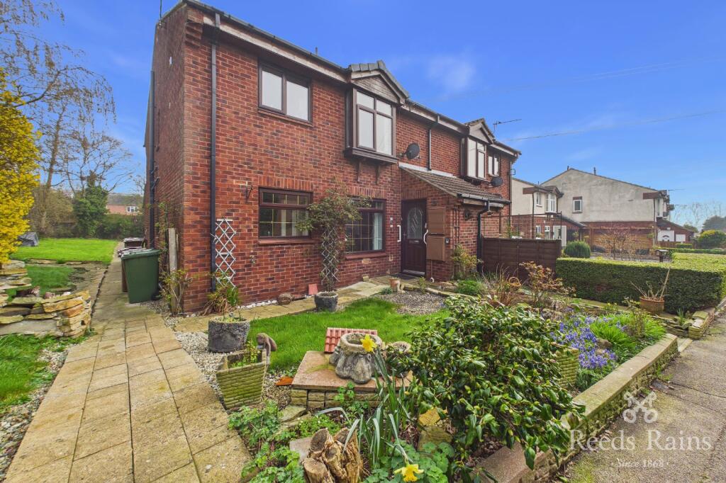 Main image of property: Cricketers Approach, Wrenthorpe, Wakefield, West Yorkshire, WF2