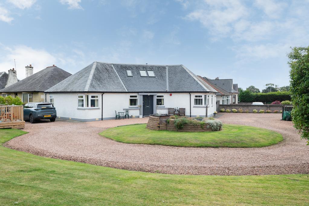 Main image of property: Werdna, Glenlyon Road, Leven, Fife