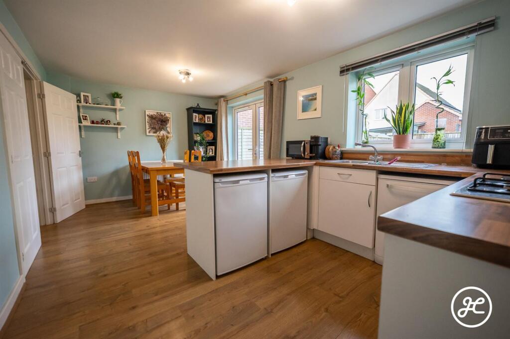 House in Chilton Trinity, Willowdown, Bridgwater Without - More