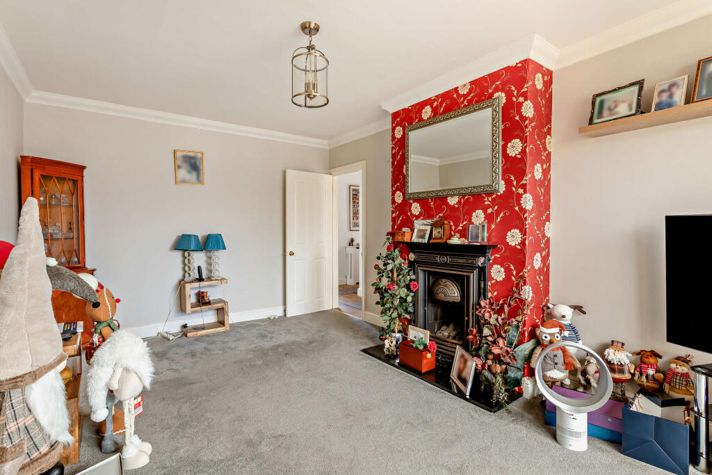 Heathfield, Bedford, MK41 photo 4
