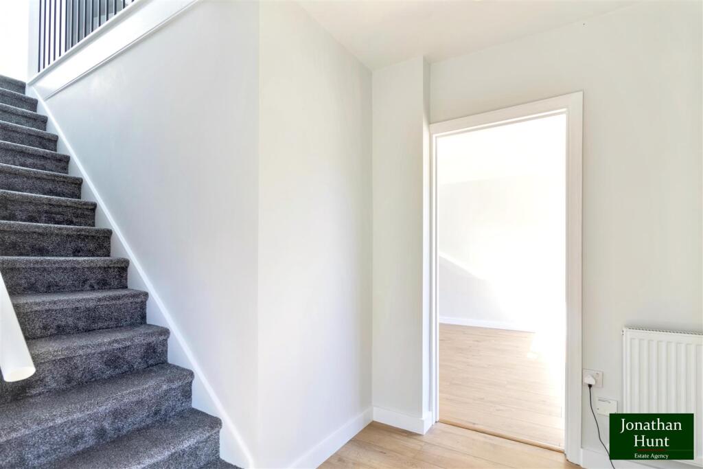 House in Stevenage - View 5