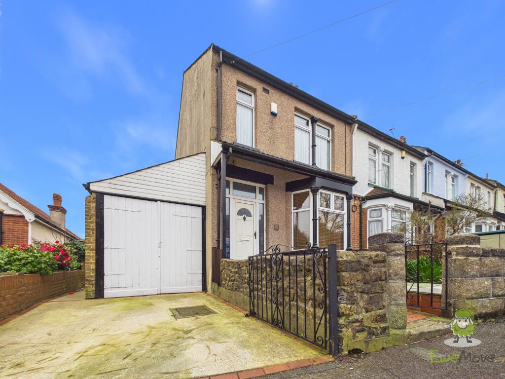 Main image of property: Holmside - Conservation Area - Sought After Location with Parking + Garage