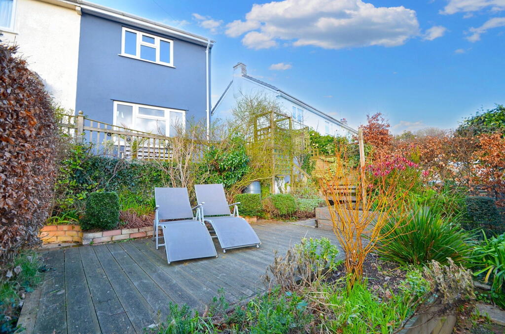 2-bed terraced on Flushing, £295,000