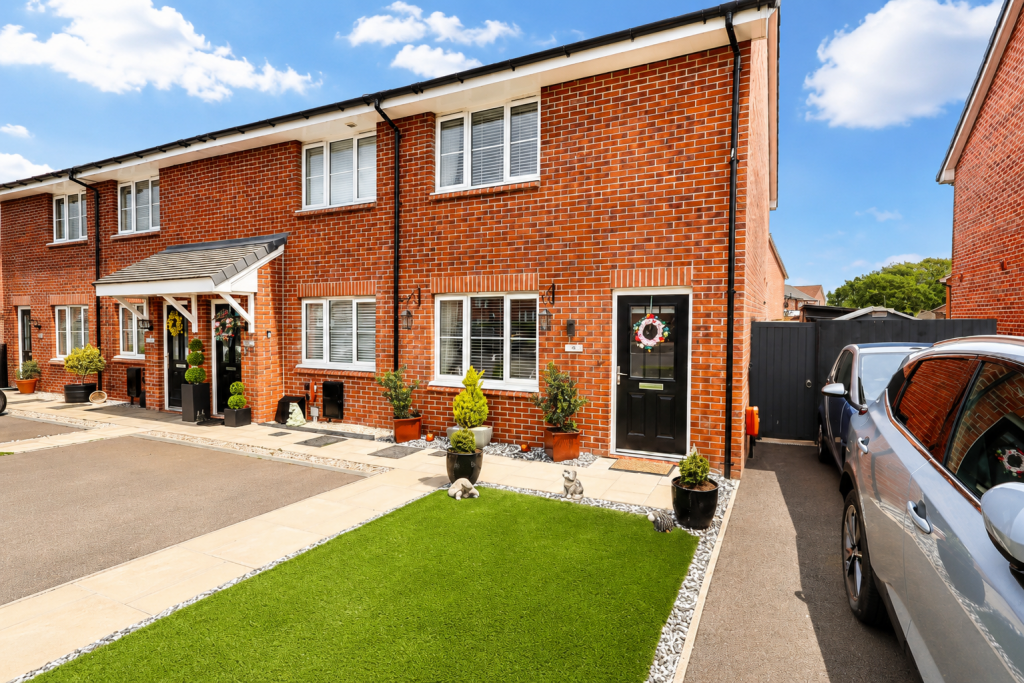 3-bed terraced on Chancel Drive, Warton, Preston, Lancashire, PR4, £52,500