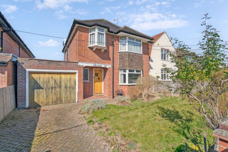3-bed detached on Bourne End, £675,000