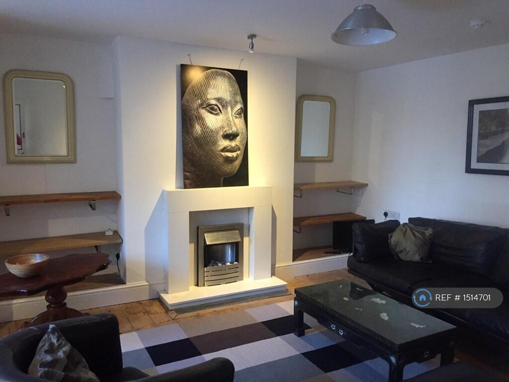 Main image of property: Back Of Kingsdown Parade, Bristol, BS6