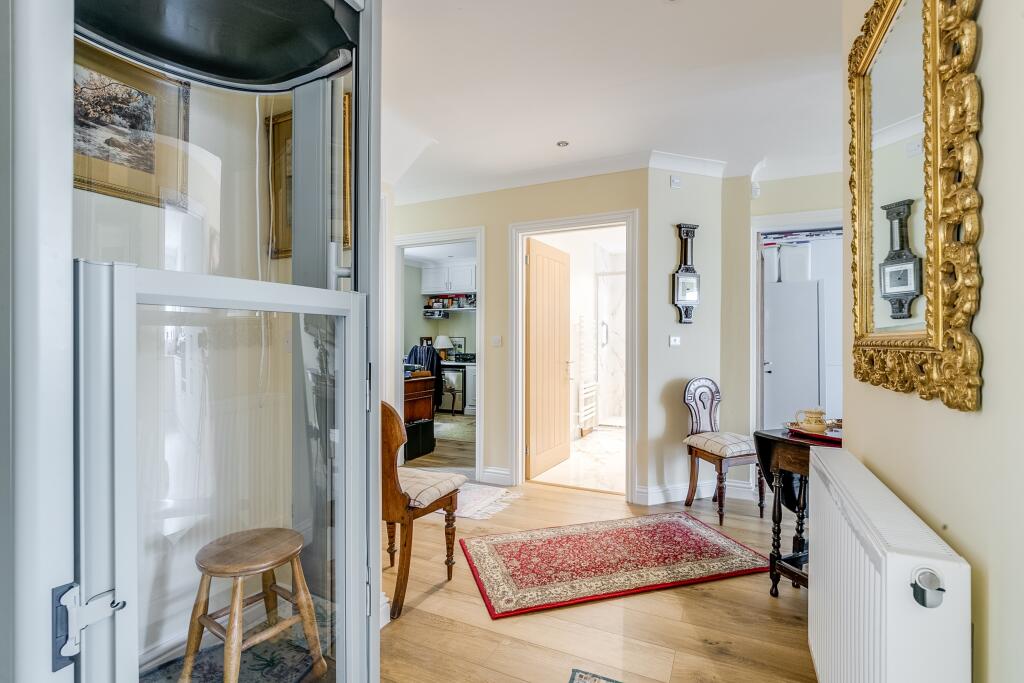 Additional image 22 of Wendover Drive, Welwyn, AL6