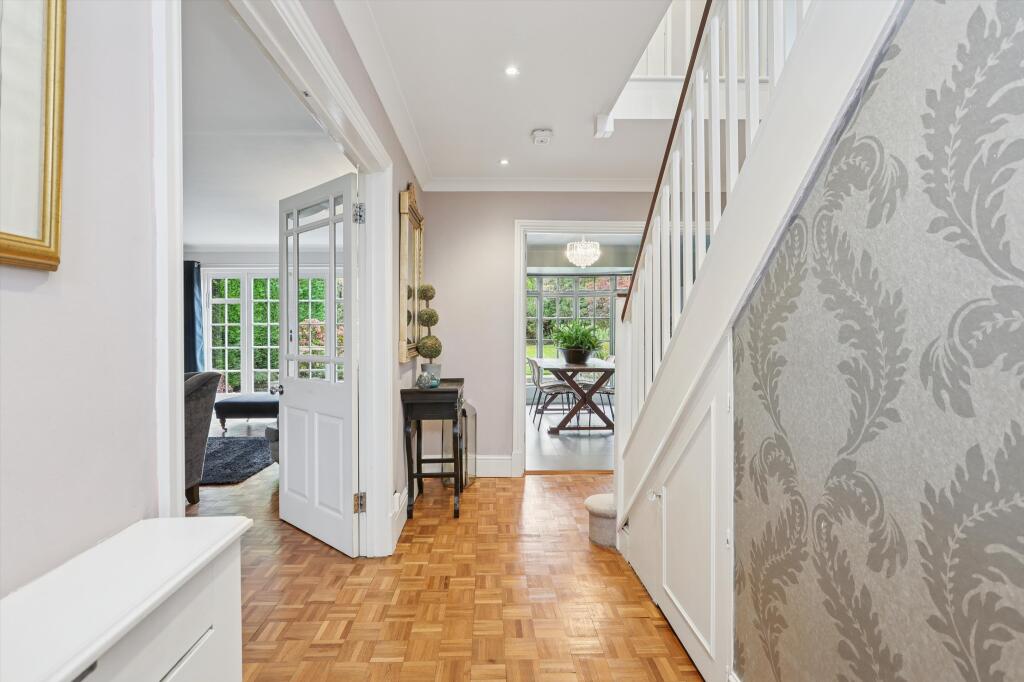Clive Road, Esher, Surrey, KT10 – pohled 6